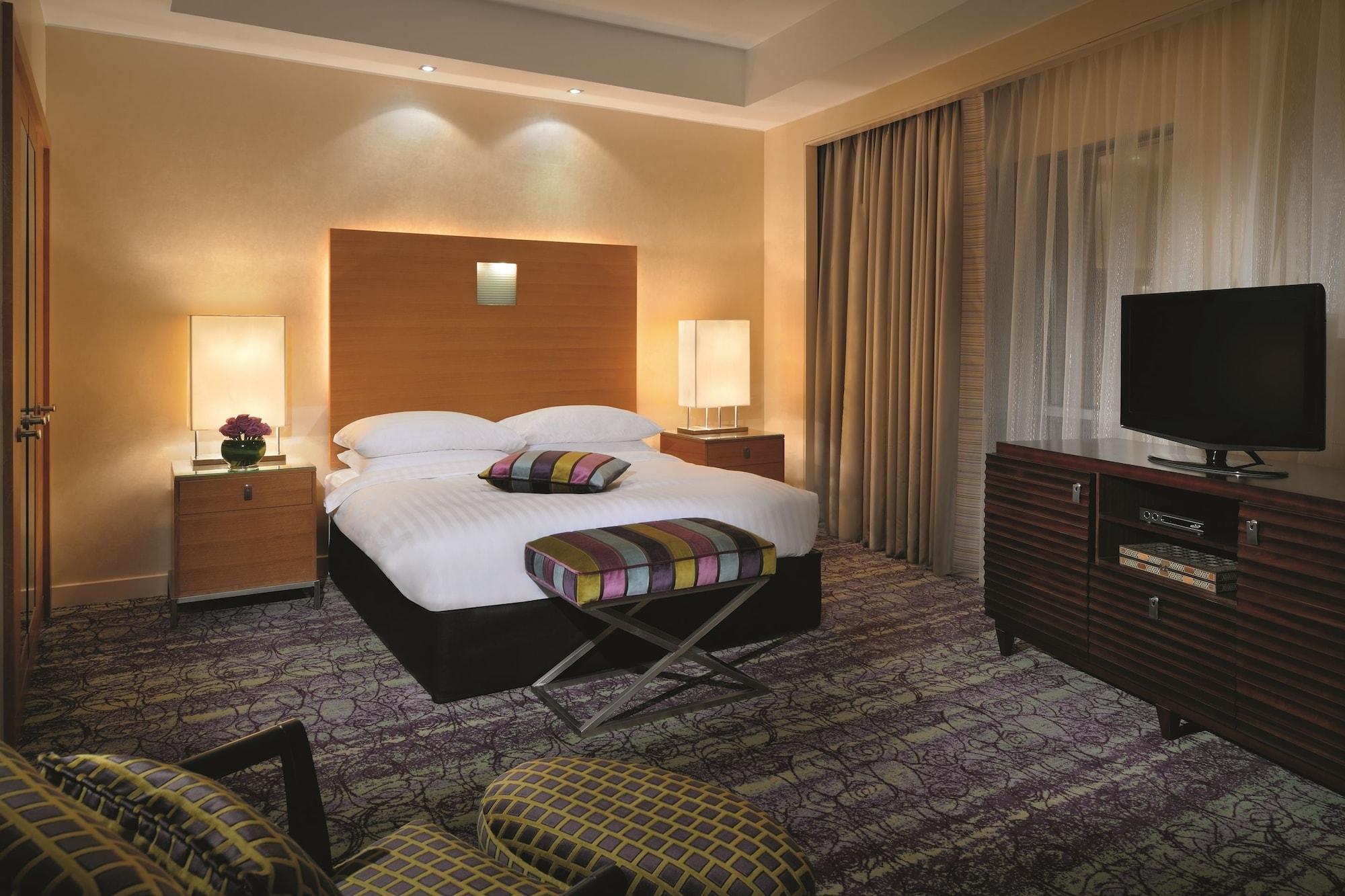 Qabila Westbay Hotel By Marriott Doha Phòng bức ảnh A bedroom at the hotel