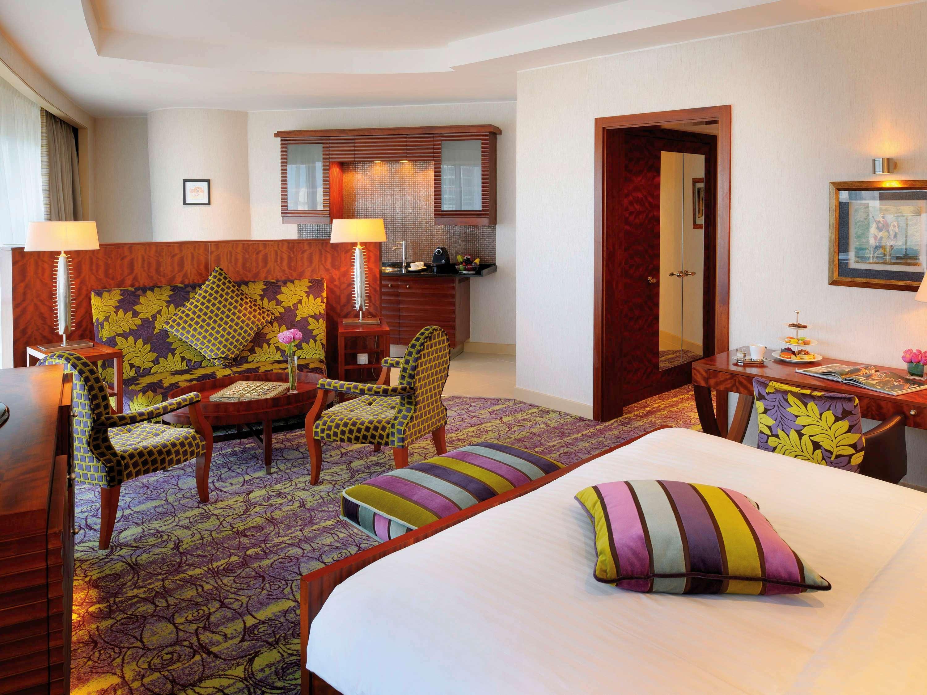Qabila Westbay Hotel By Marriott Doha Ngoại thất bức ảnh Suite