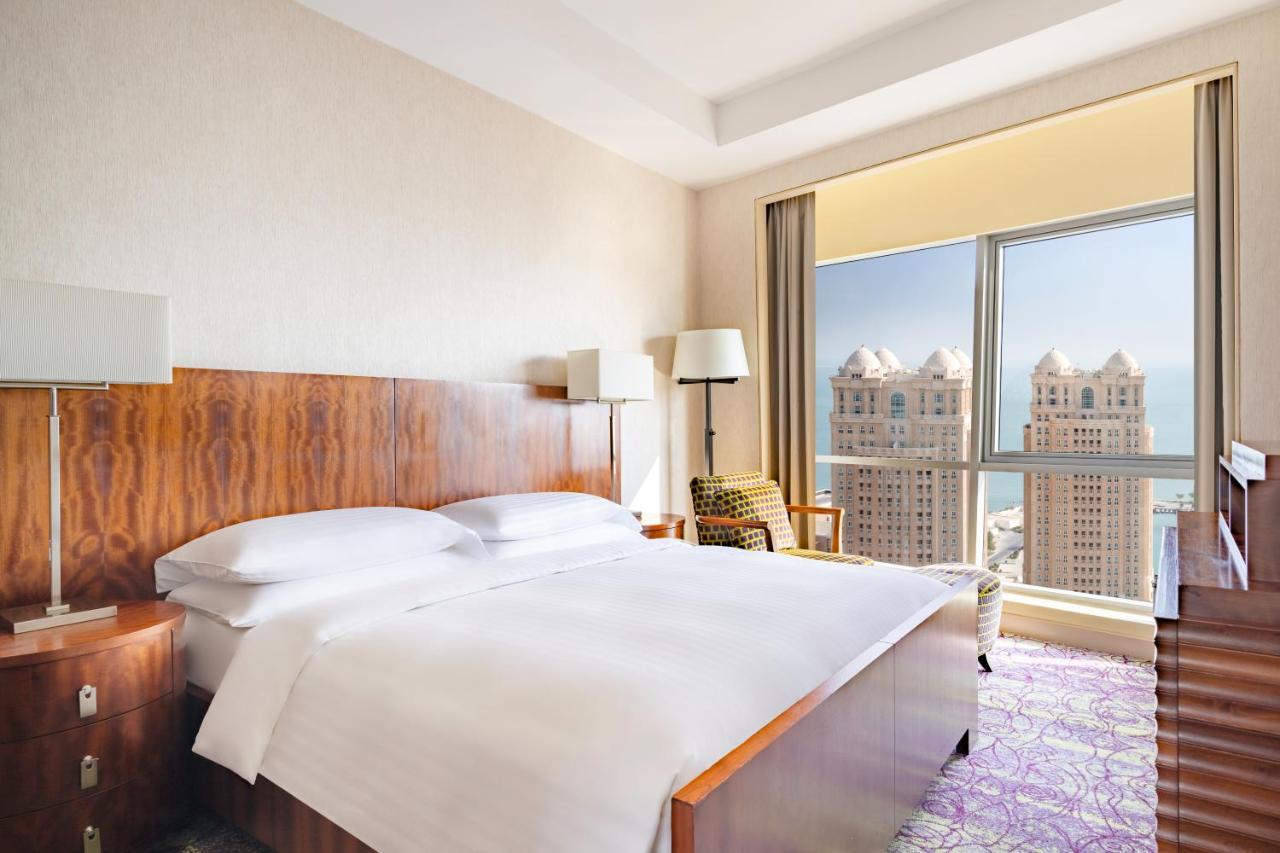 Qabila Westbay Hotel By Marriott Doha Ngoại thất bức ảnh A bedroom at the Jumeirah Atlantis