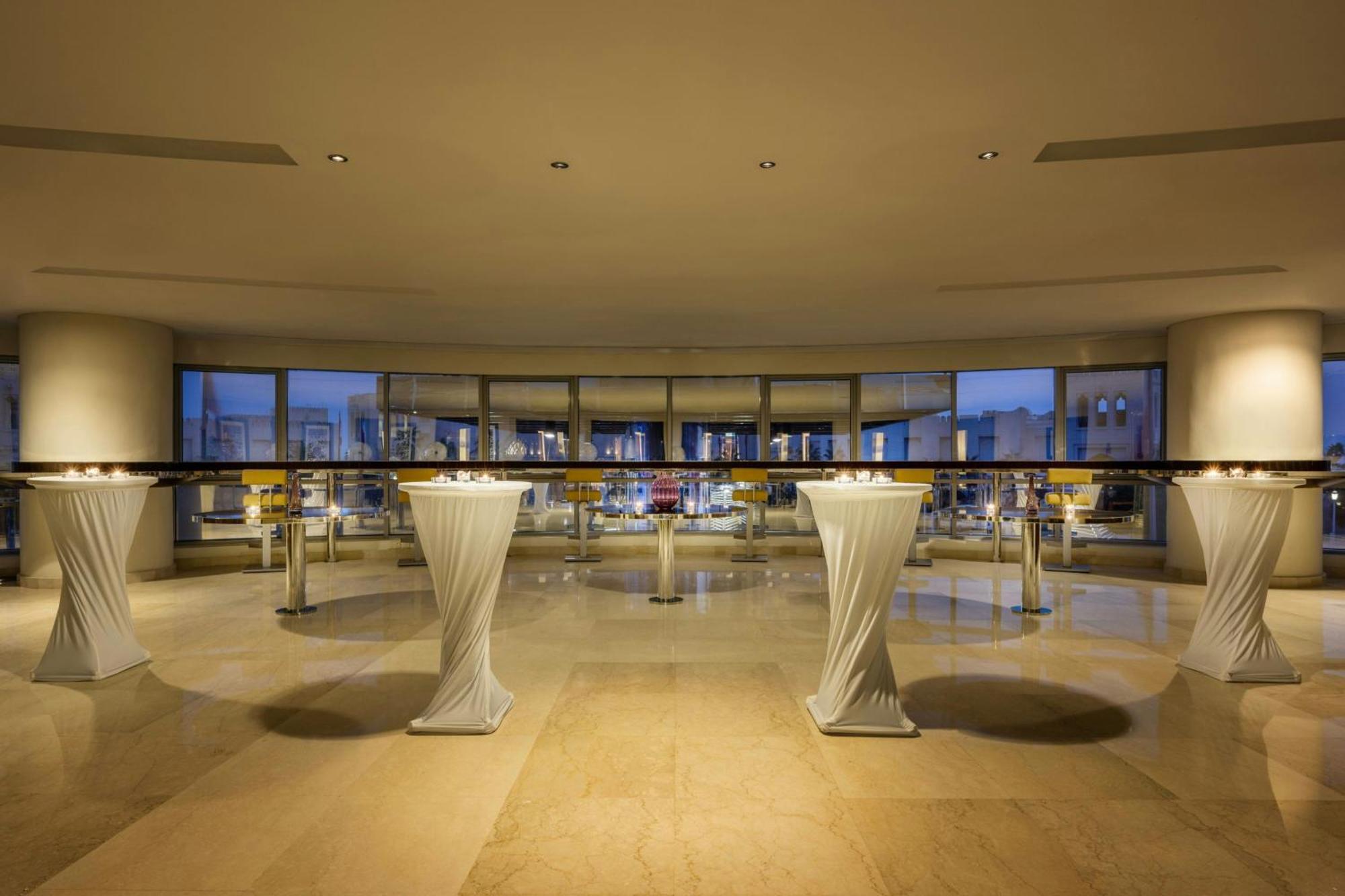 Qabila Westbay Hotel By Marriott Doha Ngoại thất bức ảnh The lobby
